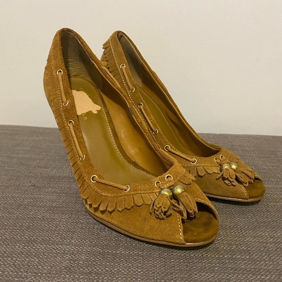 MIA Open Toe Pump w/ Tassels - Picture 1 of 11